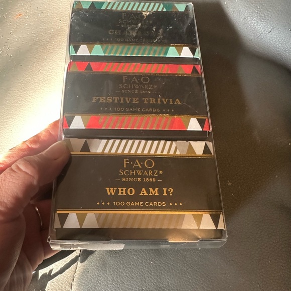 FAO Schwartz trivia game cards set of 3 - Picture 2 of 3